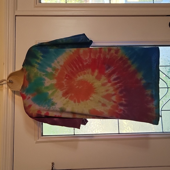 VW brand tye dye t-shirt Size XL - Picture 2 of 4